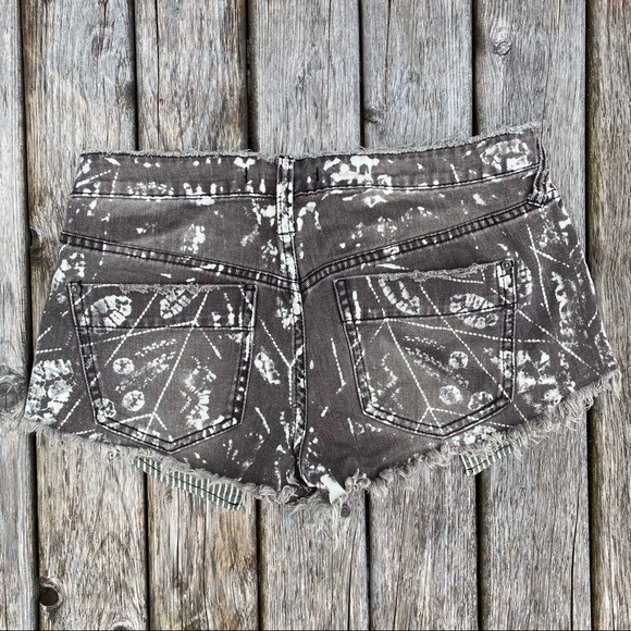 Free People Bleached Print Jean Shorts - Picture 4 of 7
